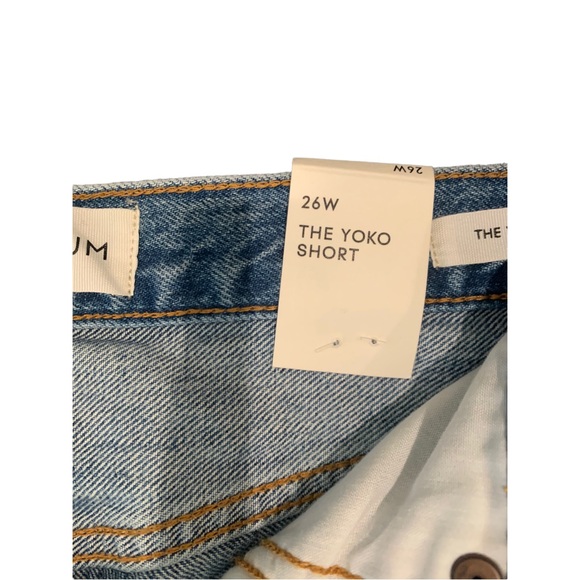 Aritzia Denim Forum Yoko Short - Picture 3 of 4